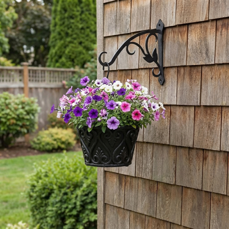 Solar-powered light hook for o - مراجعة Outdoor Powerwall وسعره