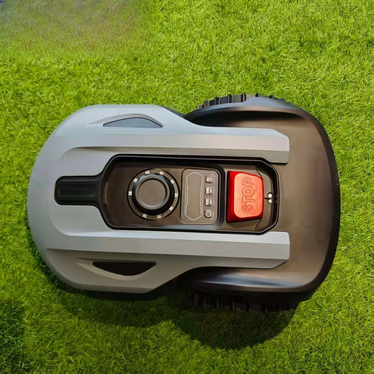 RMA510S20V Sunseeker Robot Law - مراجعة Lawn Mower Battery وسعره